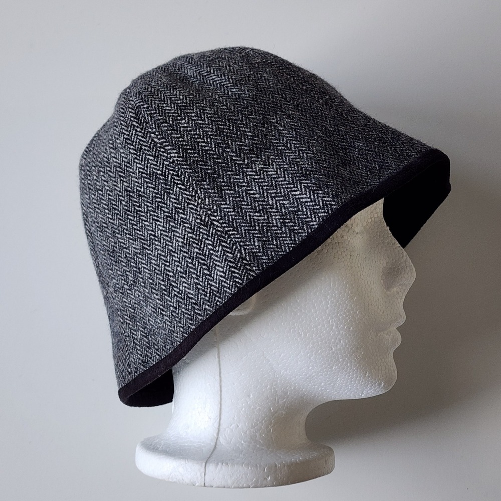 D&Y Herringbone Wool Blend Cloche Bucket Hat Gray Winter Mod Retro
